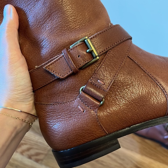 Cynthia Vincent cognac brown boots with gold hardware - Picture 6 of 10